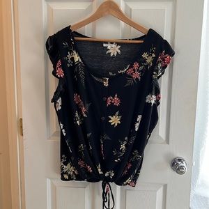 Maurice’s Black Floral Shortsleeved Top